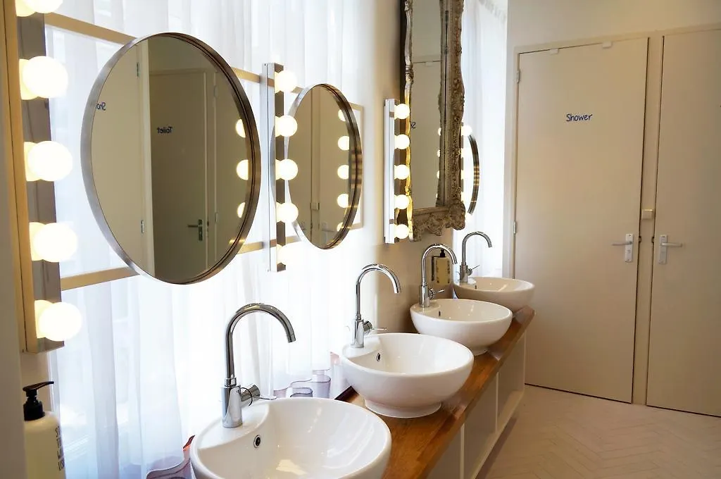 De Bedstee Boutique Capsules Hotel Amsterdam